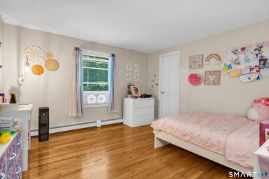 Welcome home to this bright and inviting 3-bedroom, 2-full-bath - photo 31