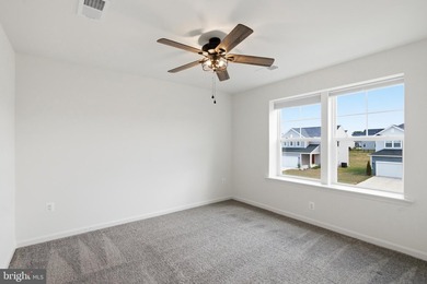 Built in 2022 and meticulously maintained, this Richmond - photo 31