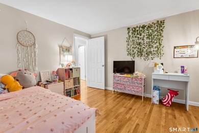 Welcome home to this bright and inviting 3-bedroom, 2-full-bath - photo 32
