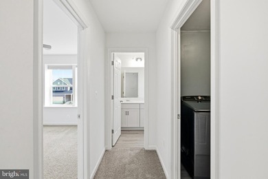 Built in 2022 and meticulously maintained, this Richmond - photo 34