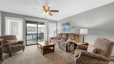 **MODEL-PERFECT | WALK-IN | TURNKEY LAKE CONDO** This walk-in