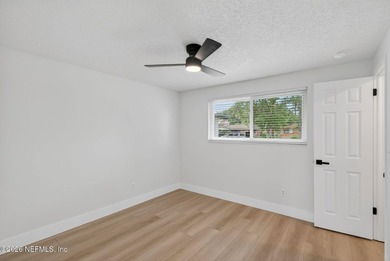 Fully Remodeled 4BR Pool Home in the Heart of Mandarin | New - photo 16