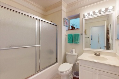 Gorgeous 3 bed 2 ba condo in the highly sought after Grand - photo 19