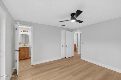 Fully Remodeled 4BR Pool Home in the Heart of Mandarin | New - photo 24
