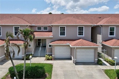 Gorgeous 3 bed 2 ba condo in the highly sought after Grand - photo 27