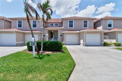 Gorgeous 3 bed 2 ba condo in the highly sought after Grand - photo 34