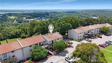 Lake of the Ozarks Condo For Sale in Lake Ozark Missouri