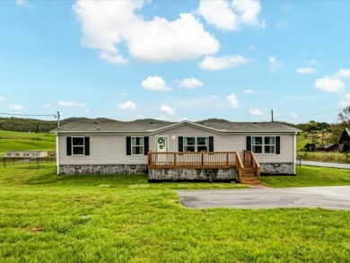 Like new Manufactured Home on 1/2 Acre - Lake Home For Sale in Rutledge, Tennessee