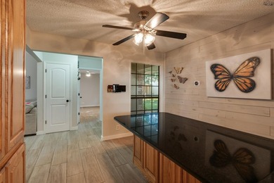 Updated 3-bed, 2-bath home on cul-de-sac with 2 living areas - photo 9