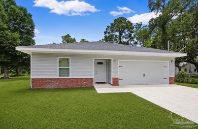 Welcome Home to 715 Edwards Street, Pensacola, FL 32507 Looking - photo 3
