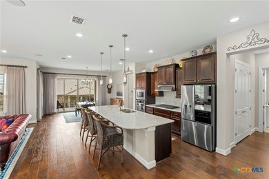 Thoughtfully designed home offering a functional layout, bright - photo 4