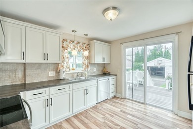 Welcome home to this beautifully maintained colonial! Fun and - photo 11