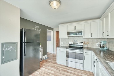Welcome home to this beautifully maintained colonial! Fun and - photo 13