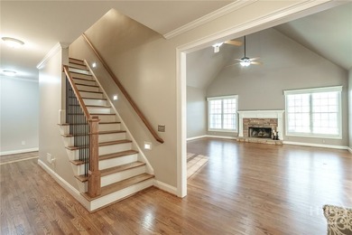 Beautiful 5-bedroom, 4.5-bath home located in the highly - photo 13