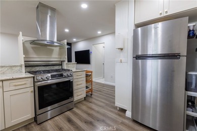 Beautifully remodeled and move-in ready mobile home located in - photo 16