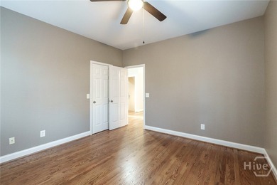Beautiful 5-bedroom, 4.5-bath home located in the highly - photo 39