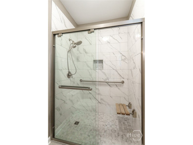 Beautiful 5-bedroom, 4.5-bath home located in the highly - photo 43