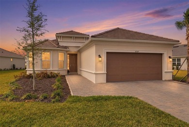 (private lake, pond, coastal) Home For Sale in Wesley Chapel Florida