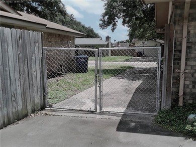 MOTIVATED SELLER !!! THEY ARE WILLING TO GIVE A $10,000.00 - photo 15
