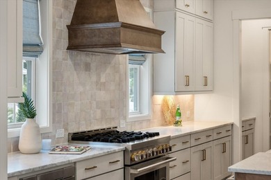 Lowcountry living at its finest! Literally minutes from - photo 21