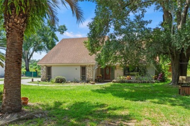 (private lake, pond, creek) Home For Sale in Leesburg Florida