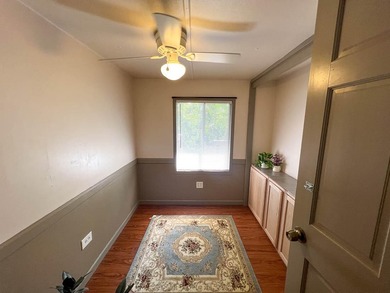 NEAR THE LAKE AND TOWN SERVICES 2 bedroom (plus bonus room that - photo 11