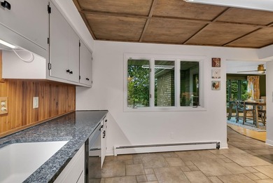 This 4-bedroom, 3-bath Mississippi Riverfront home is certain to - photo 11