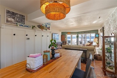 Front-row main channel views, an end-unit layout, and a boat