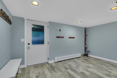 This 4-bedroom, 3-bath Mississippi Riverfront home is certain to - photo 31