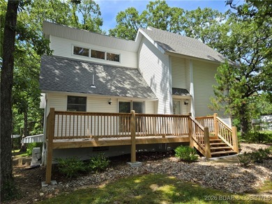 Pomme de Terre Lake Home For Sale in Pittsburg Missouri