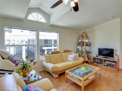 This Beautiful 2013 Doublewide Manufactured Home with Lots of - photo 4