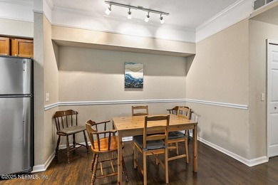 Welcome to Montreux Living! This beautifully upgraded 3-bedroom - photo 8