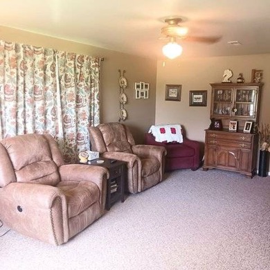 Additional listing photo 1