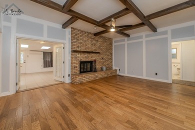 Spacious 3-bedroom, 2-bath home offering over 2,300 sq ft in a - photo 8