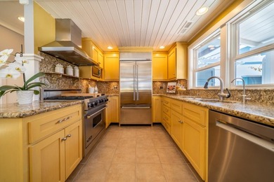 Perfectly positioned on one of the most sought-after streets in - photo 15