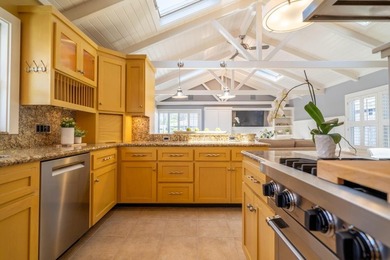 Perfectly positioned on one of the most sought-after streets in - photo 16