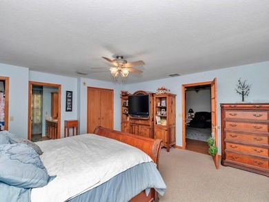 Gorgeous Ranch-Style Home in Gated Lake Kerr(Ker South) - photo 22