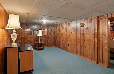 Welcome to this well-maintained 3-bedroom, 1-bath home in - photo 27
