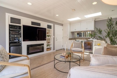 Perfectly positioned on one of the most sought-after streets in - photo 33