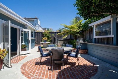 Perfectly positioned on one of the most sought-after streets in - photo 41