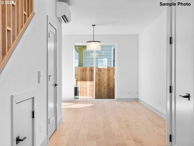 Hello, let's be roommates-welcome to Sellwood-Moreland, I'm so - photo 6
