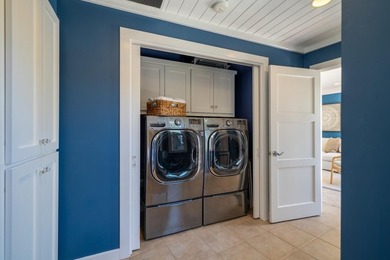 Perfectly positioned on one of the most sought-after streets in - photo 47