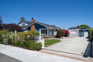 Perfectly positioned on one of the most sought-after streets in - photo 56
