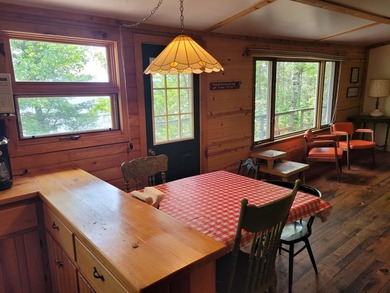 Rainy Lake. Amazingly charming 2 bedroom Keyes Island cabin on - photo 6