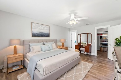 Fully RENOVATED from top to bottom, 3007 Longwood Cir. is a - photo 11