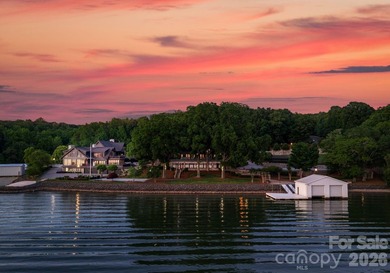 Welcome to a landmark Lake Wylie waterfront estate offering an - photo 14