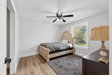 Fully RENOVATED from top to bottom, 3007 Longwood Cir. is a - photo 16