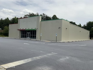 Outstanding opportunity to acquire a nearly new 10,622 square - photo 5
