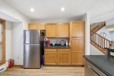 UNDER CONTRACT , NO MORE SHOWINGS. -Tucked away in the highly