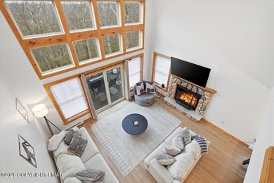 UNDER CONTRACT , NO MORE SHOWINGS. -Tucked away in the highly